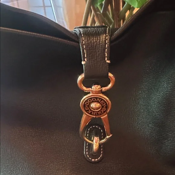 Dooney & Bourke Authentic black leather purse - Picture 2 of 16